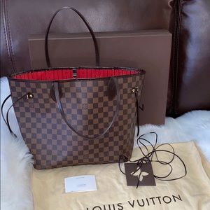 Louis Vuitton Neverfull MM tote